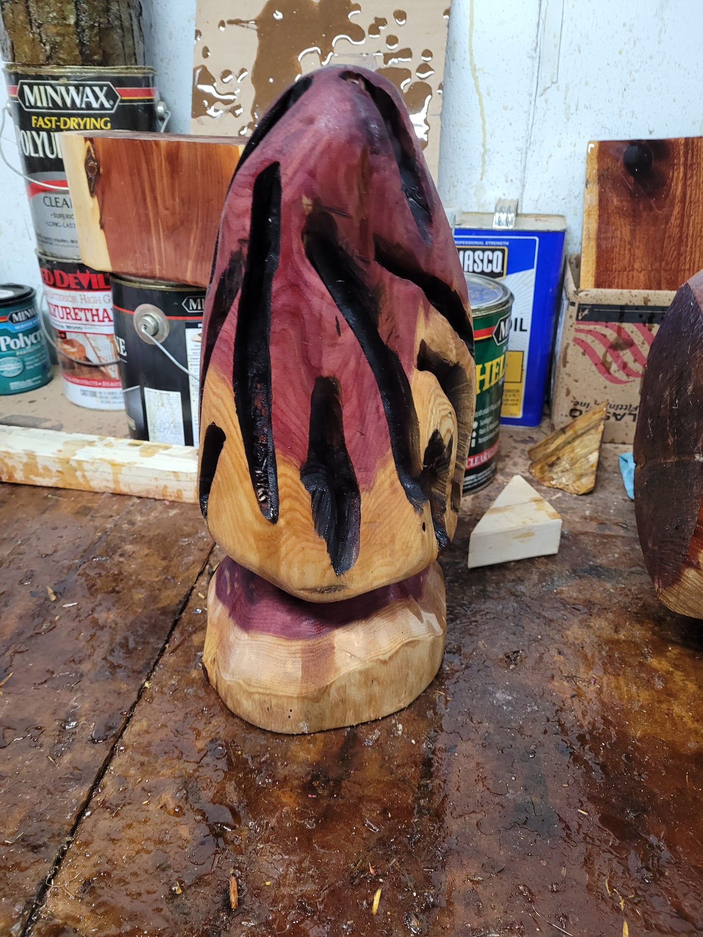 Mushroom chainsaw carving, many sizes.
