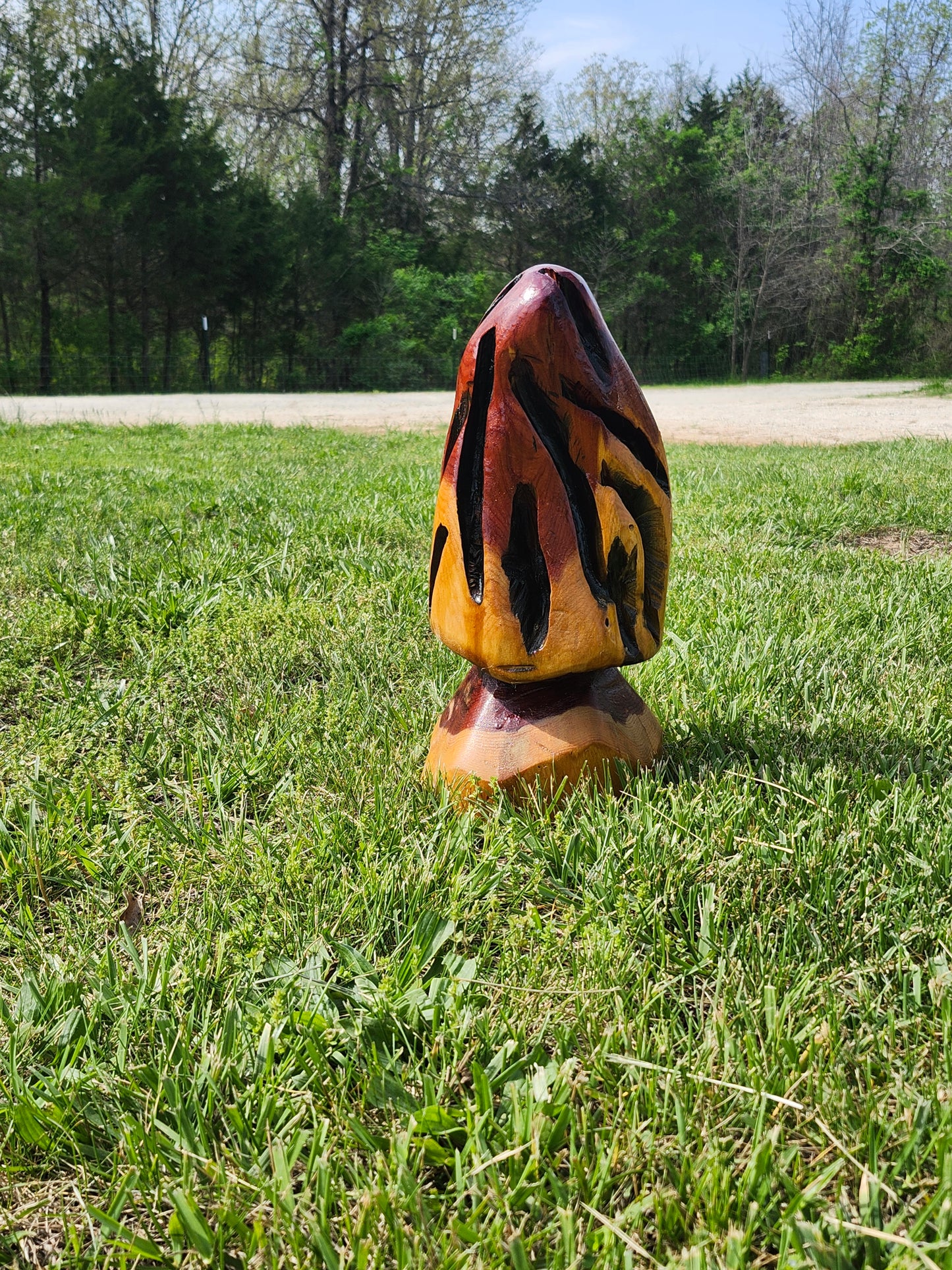 Mushroom chainsaw carving, many sizes.