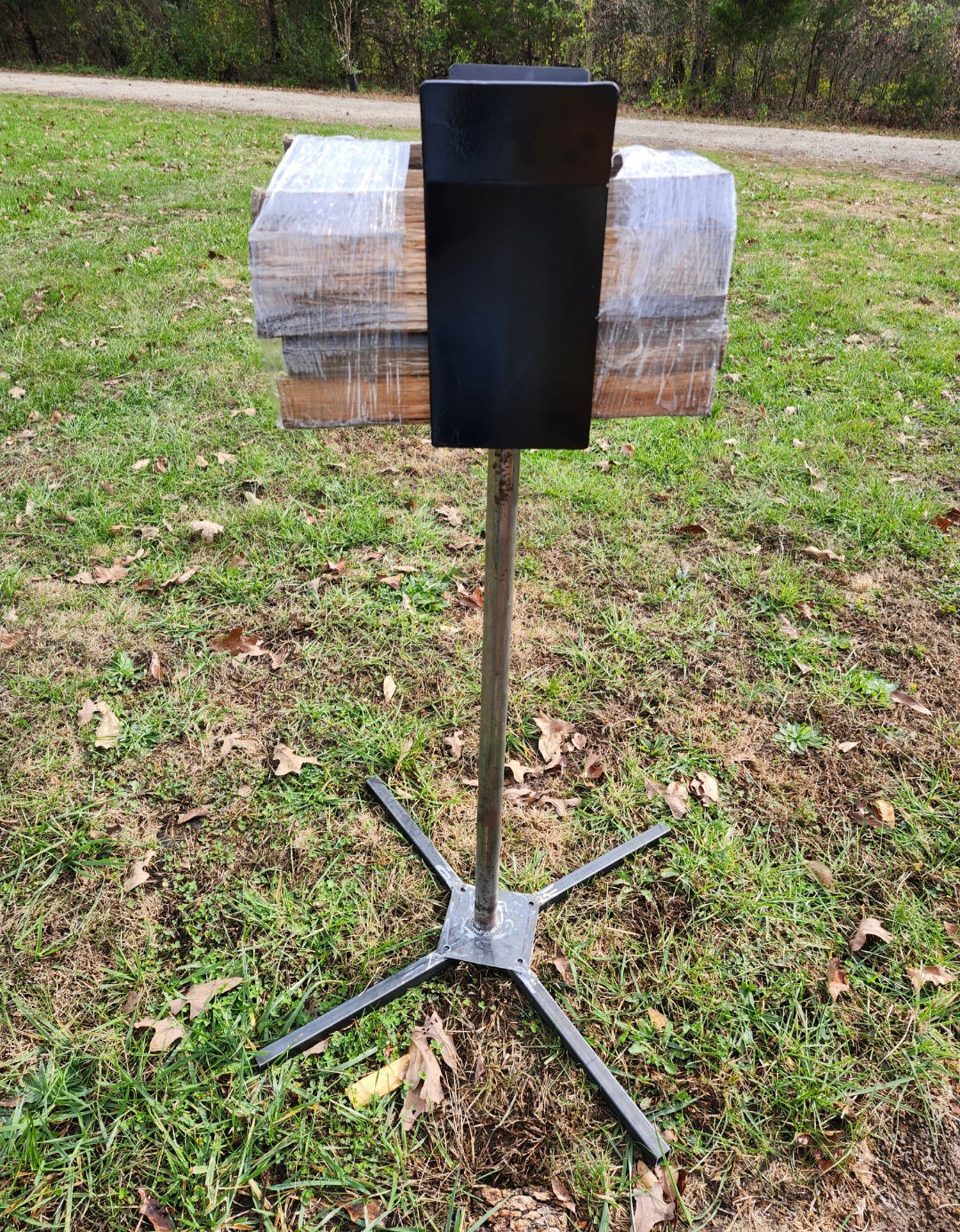 Firewood wrapping stand, manual firewood bundler
